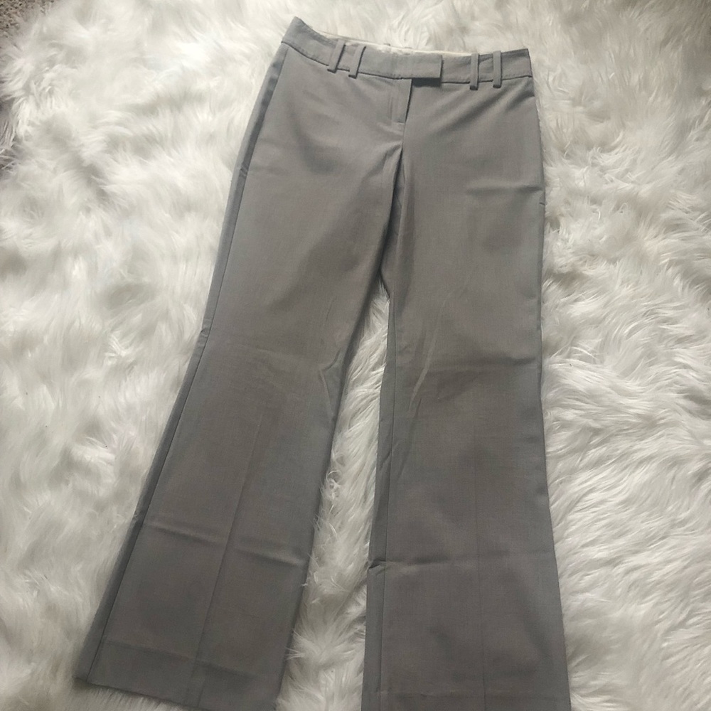 The Limited “Cassidy Fit” size 2S light gray women’s dress pants